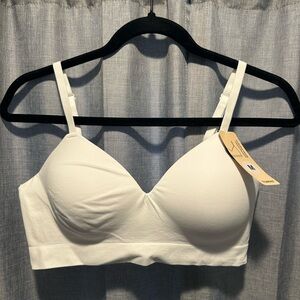 True Kind Women's White Intimates Bra